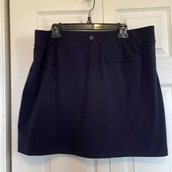 Women’s XL T by Talbots Navy Blue Skort pull on 3 pockets stretch shorts beneath - Picture 9 of 9